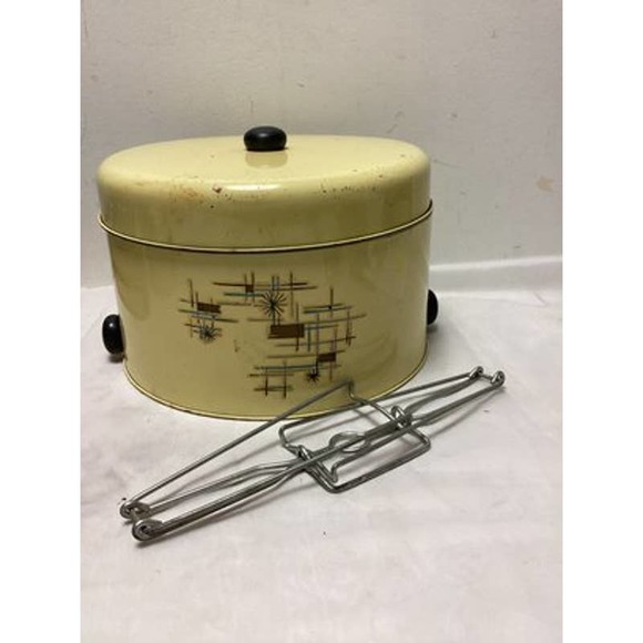 FABULOUS FIND! VINTAGE 1950s XL Metal Peoria Cake Plate Cake Carrier - Picture 1 of 10